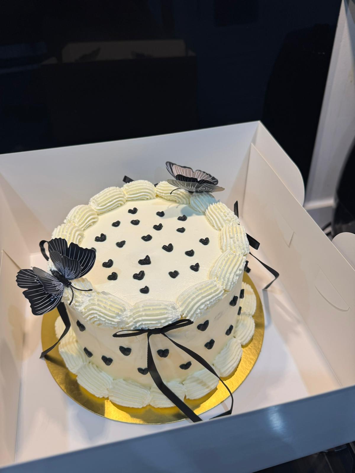 Cakes from Hazel's Pastries