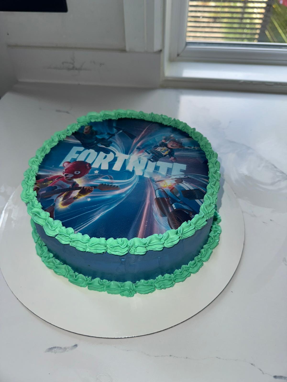 Fortnite themed cake